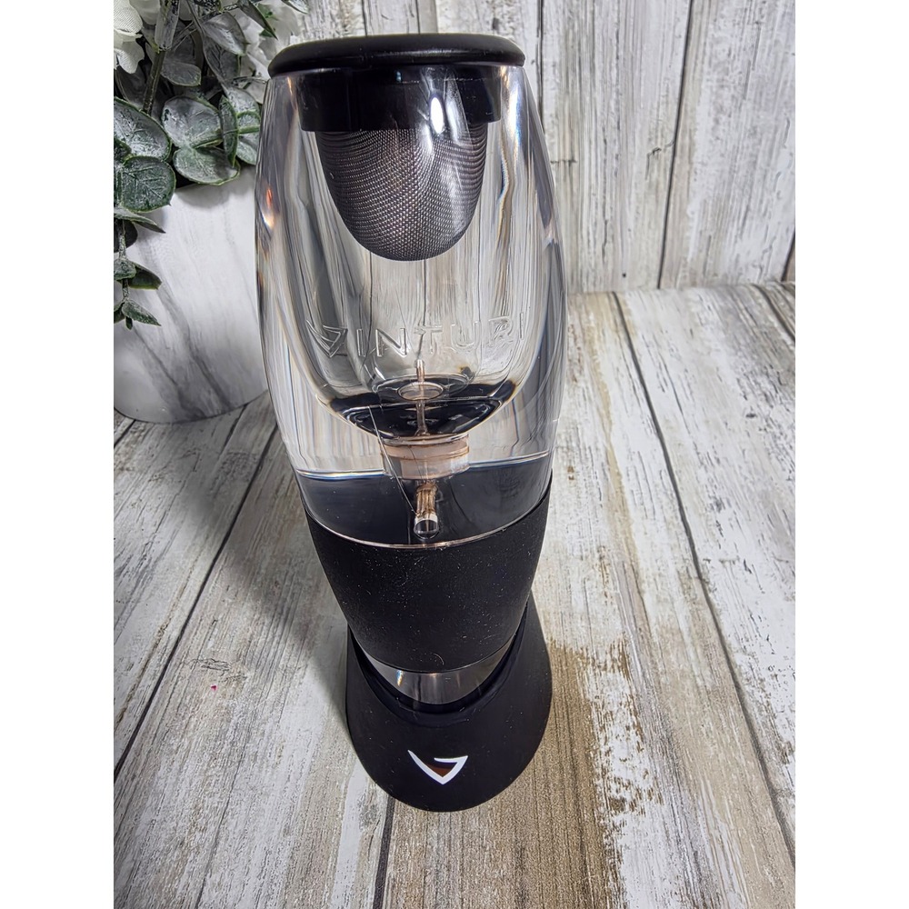 Vinturi Essential Red Wine Aerator with No-Drip Stand and Filter Screen Black - Picture 5 of 8